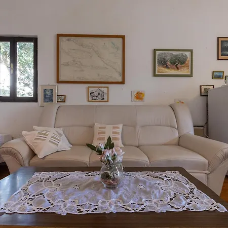 Seaside House For Families With Children Ivan Dolac, Hvar - 140 Vakantiehuis